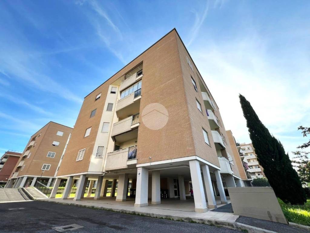 appartamento in vendita a Roma in zona Ponte di Nona