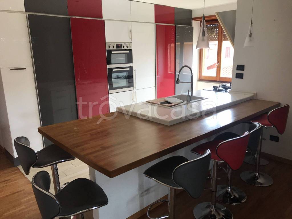 appartamento in vendita a Roma in zona Infernetto