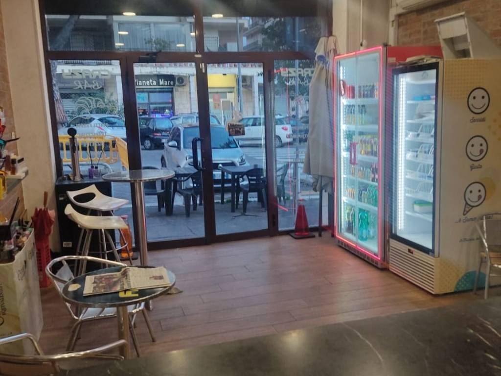 negozio in vendita a Roma in zona Torrevecchia