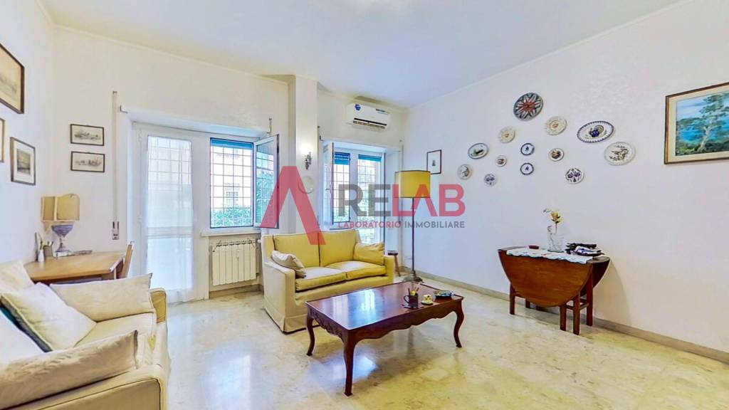 appartamento in vendita a Roma in zona Ostia