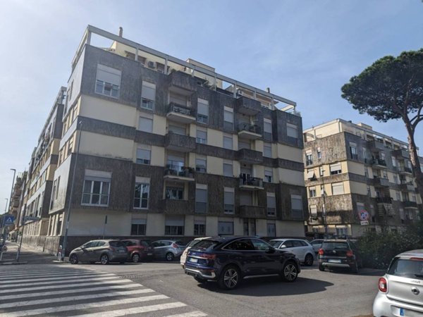 appartamento in vendita a Roma in zona Ostia