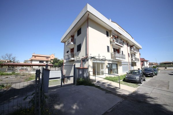 appartamento in vendita a Roma in zona Castelverde