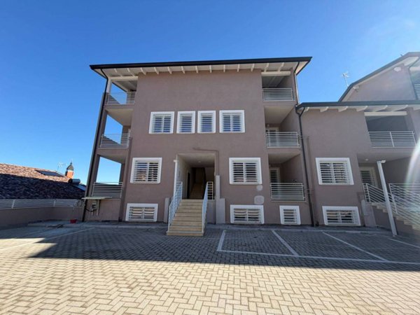 appartamento in vendita a Roma in zona Ponte di Nona