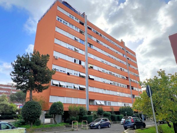 appartamento in vendita a Roma in zona EUR