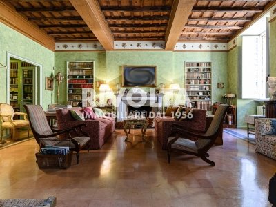 appartamento in vendita a Roma in zona Parione/Sant'Eustachio