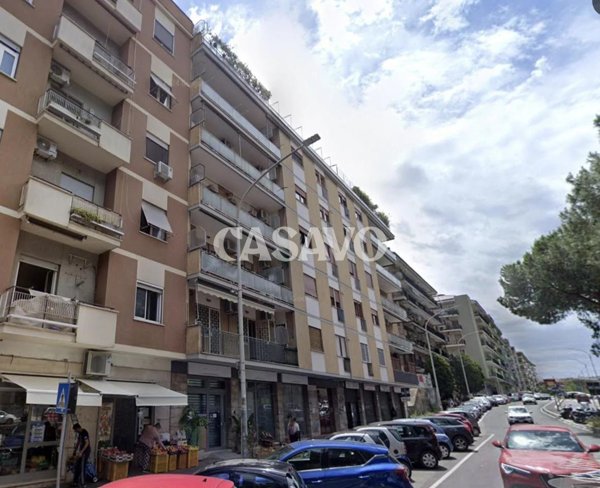 appartamento in vendita a Roma in zona Ostiense