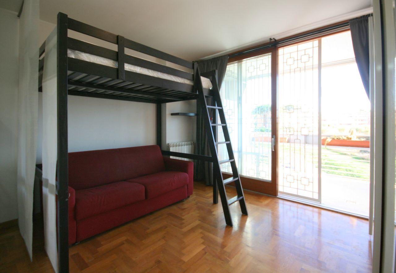 appartamento in vendita a Roma in zona Ostiense