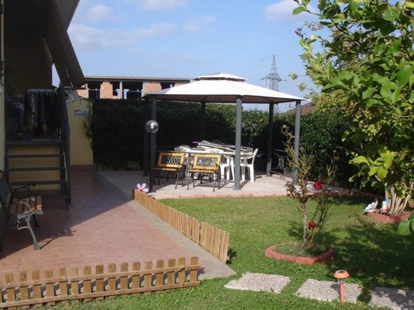 casa indipendente in vendita a Roma in zona Trigoria