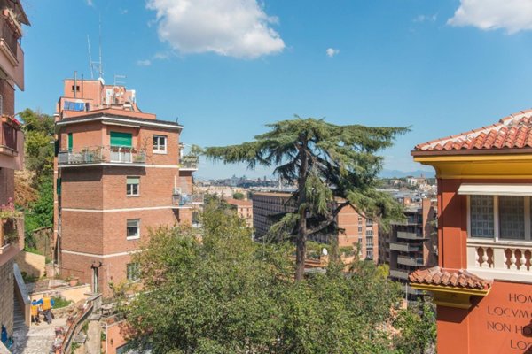 appartamento in vendita a Roma in zona Gianicolense