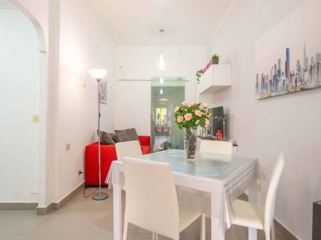 appartamento in vendita a Roma in zona Tuscolano