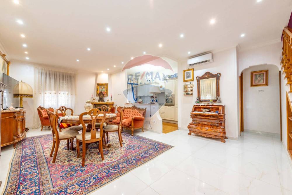 casa indipendente in vendita a Roma in zona Finocchio