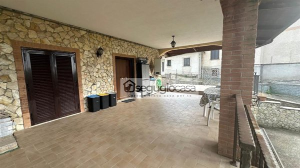 appartamento in vendita a Roma in zona Tor di Quinto