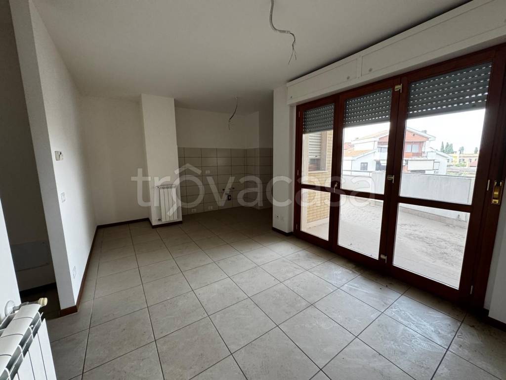 appartamento in vendita a Roma in zona Acilia
