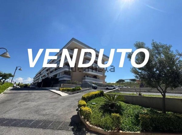 appartamento in vendita a Roma in zona Ostiense