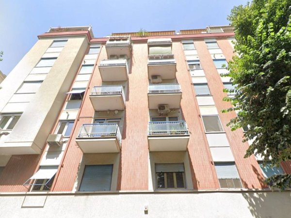 appartamento in vendita a Roma in zona Appio Latino