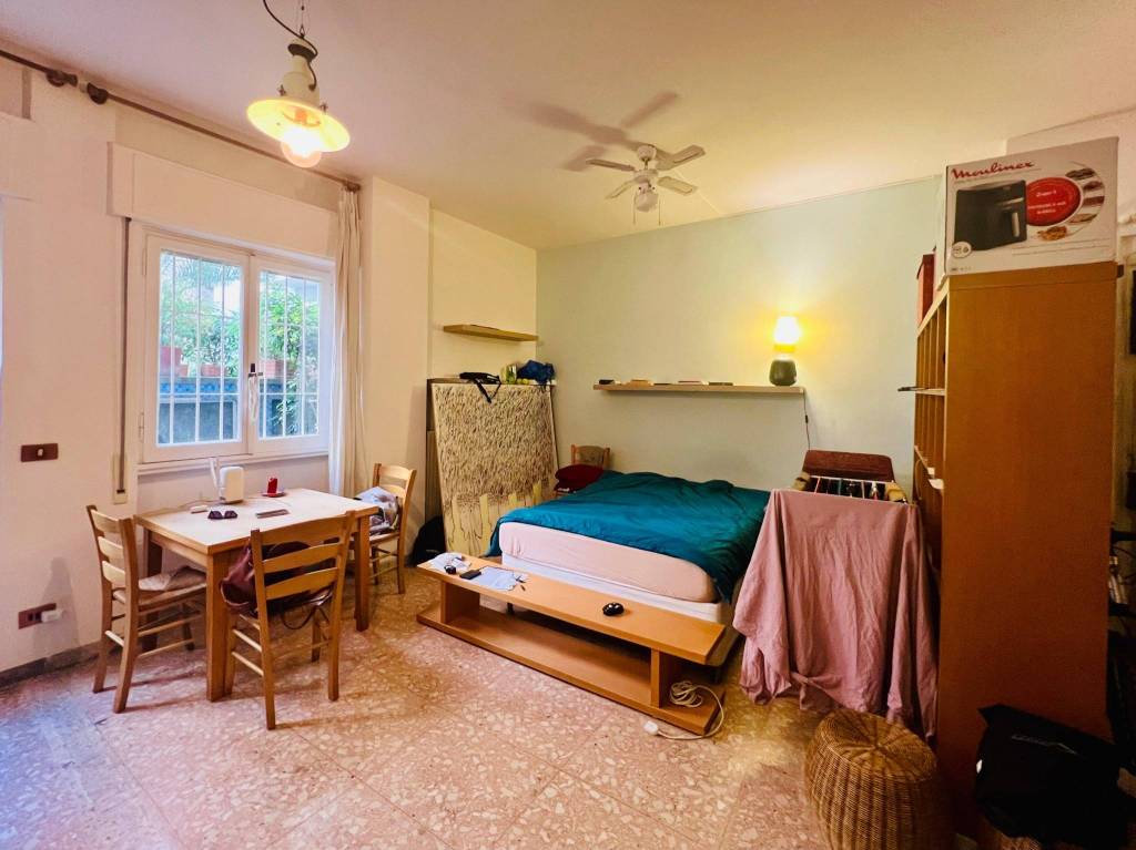 appartamento in vendita a Roma in zona Appio Latino