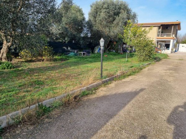casa indipendente in vendita a Roma in zona Dragona/Bagnoletto
