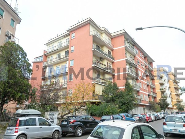 appartamento in vendita a Roma in zona Gianicolense