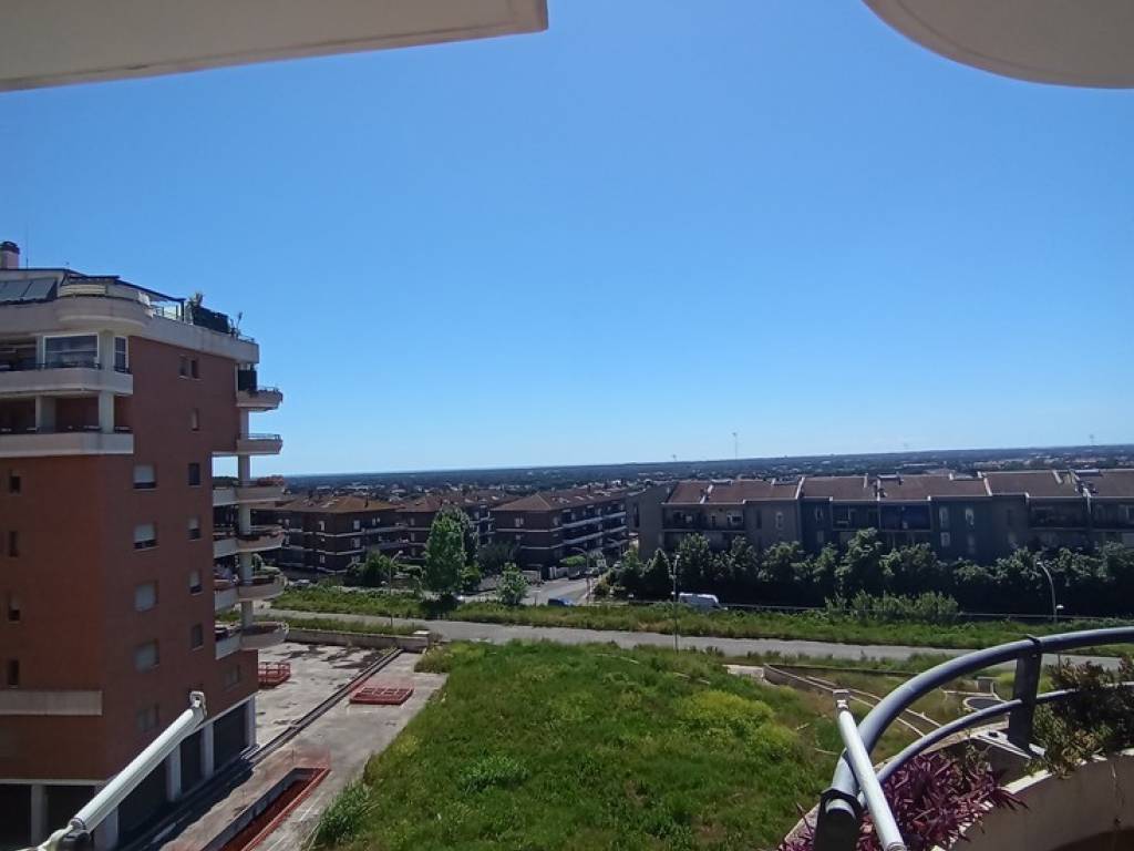 appartamento in vendita a Roma in zona Acilia