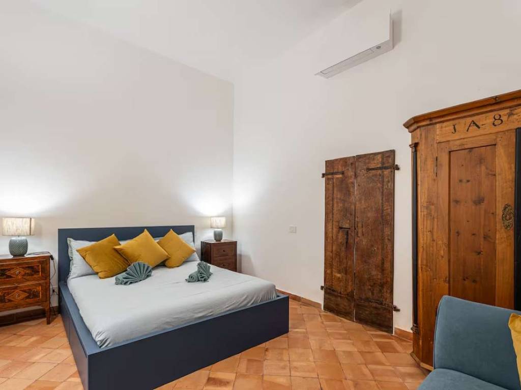 negozio in vendita a Roma in zona Ardeatino