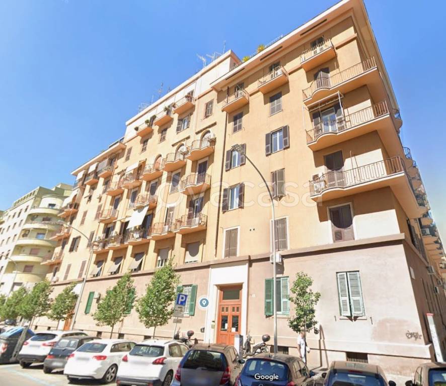 appartamento in vendita a Roma in zona Appio Latino