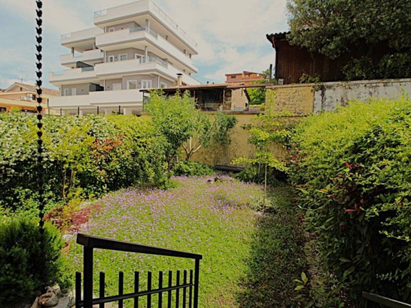 appartamento in vendita a Roma in zona Ottavia