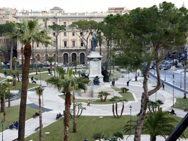 negozio in vendita a Roma in zona Rione Prati