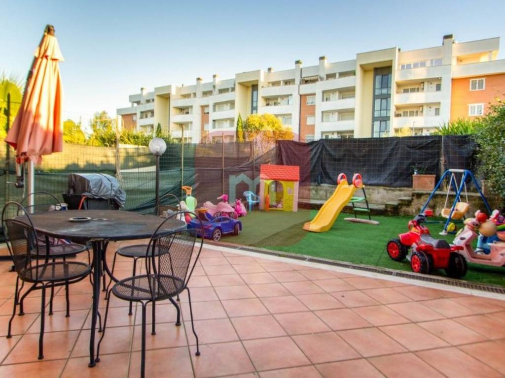casa indipendente in vendita a Roma in zona Ponte di Nona