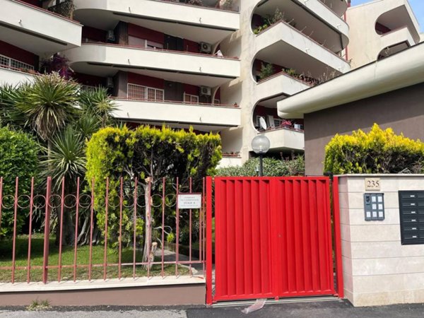 appartamento in vendita a Roma in zona Portuense