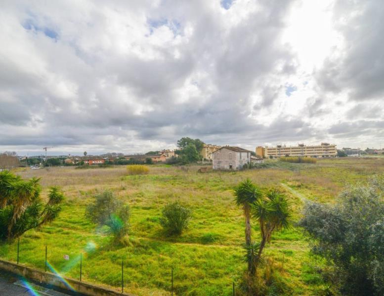 appartamento in vendita a Roma in zona Dragoncello