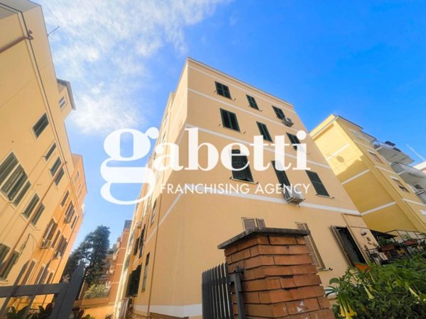 appartamento in vendita a Roma in zona Prenestino-Centocelle