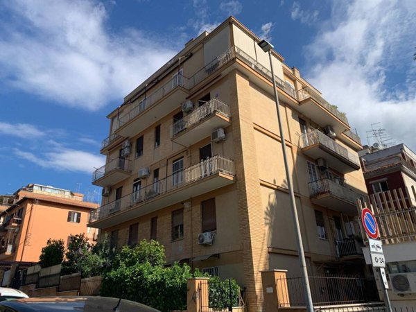 appartamento in vendita a Roma in zona Torrevecchia