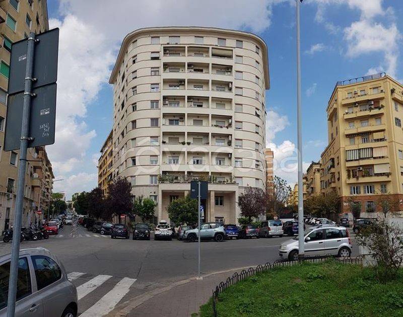 appartamento in vendita a Roma in zona Tuscolano