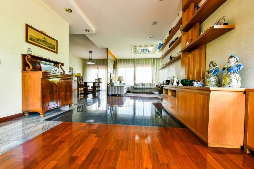 casa indipendente in vendita a Roma in zona Casal Palocco
