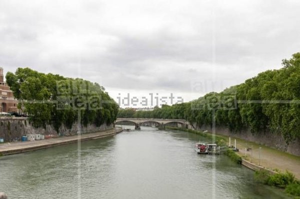 monolocale in vendita a Roma in zona Rione di Ponte