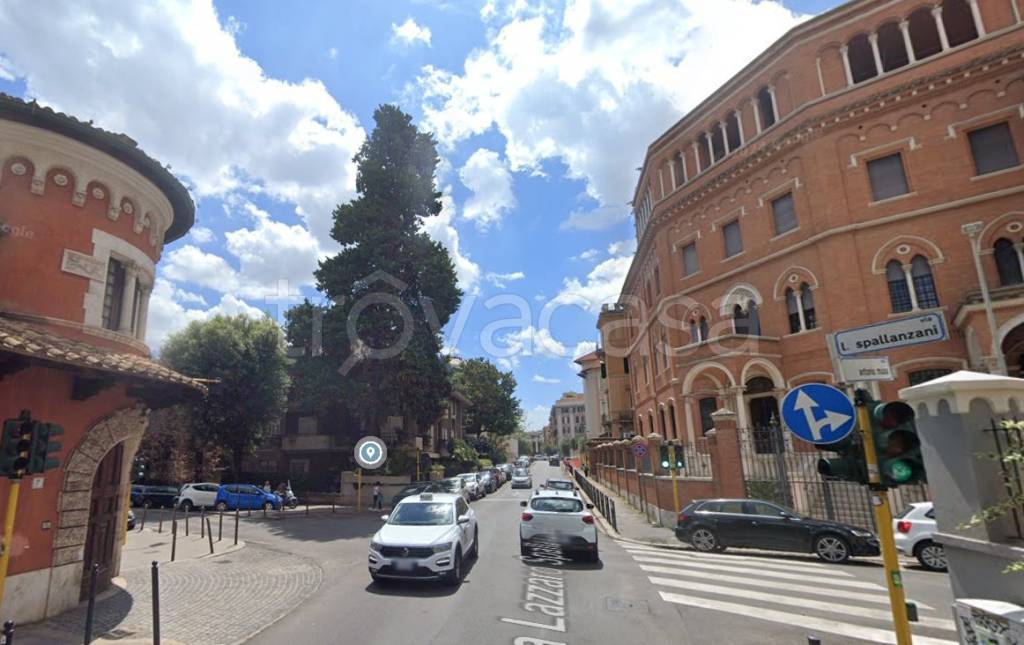 casa indipendente in vendita a Roma in zona Nomentano