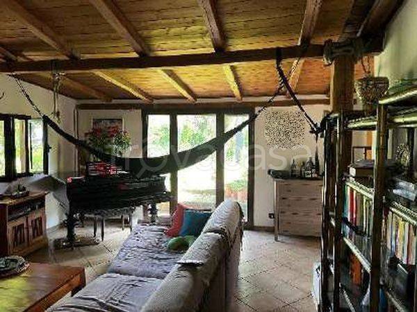 appartamento in vendita a Roma in zona Acilia