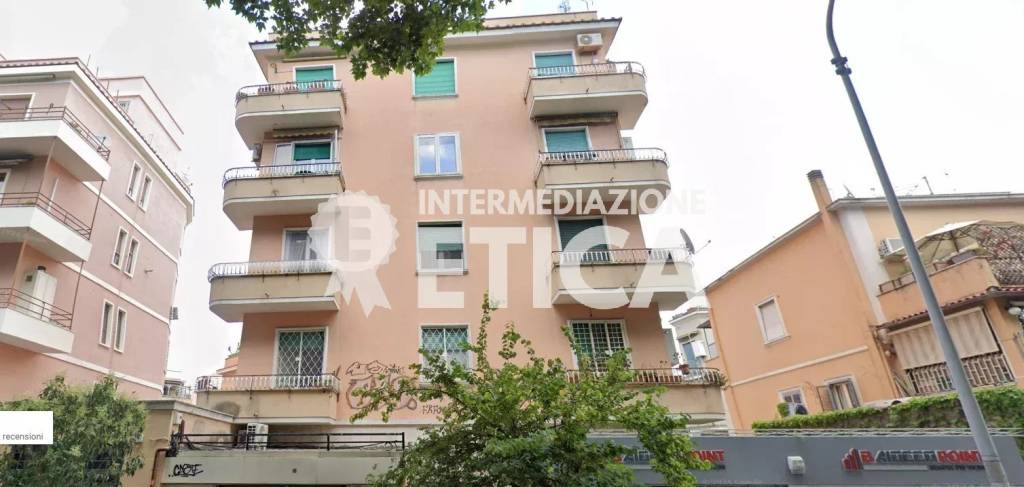 appartamento in vendita a Roma in zona Gianicolense