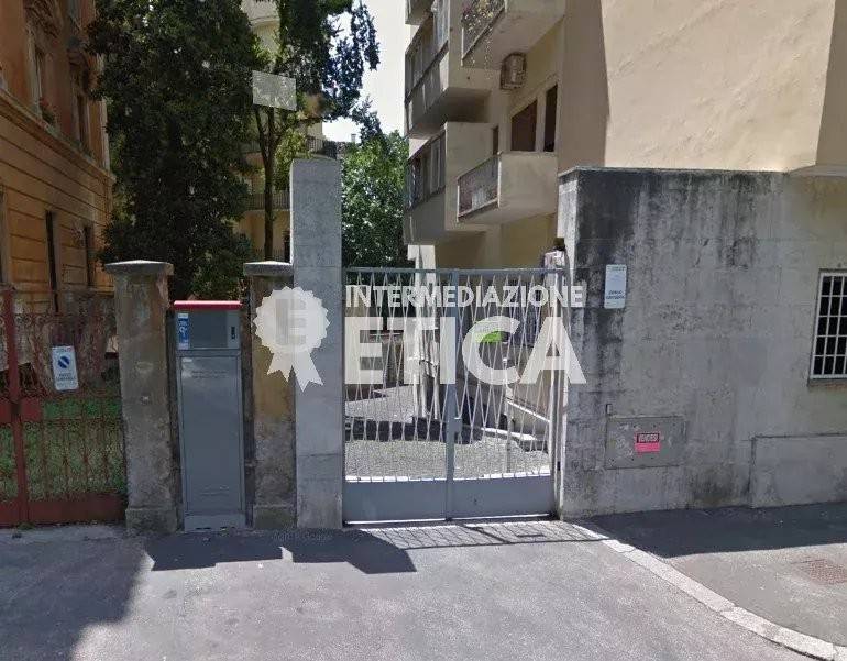 casa indipendente in vendita a Roma in zona Parioli