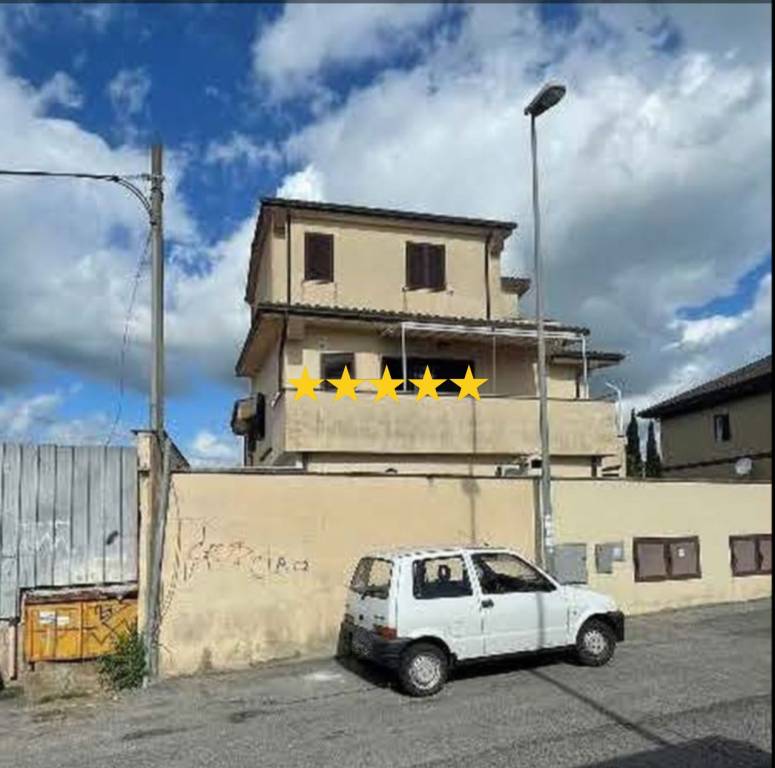 appartamento in vendita a Roma in zona Massimina/Casal Lumbroso