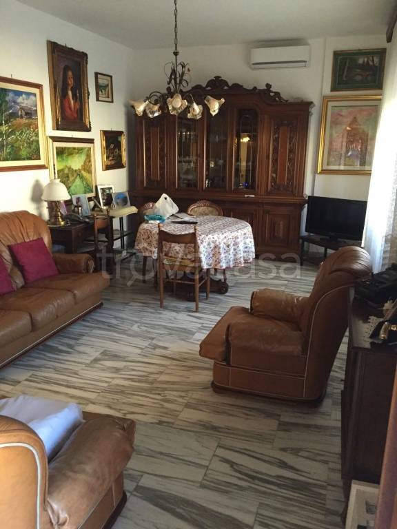 appartamento in vendita a Roma in zona EUR