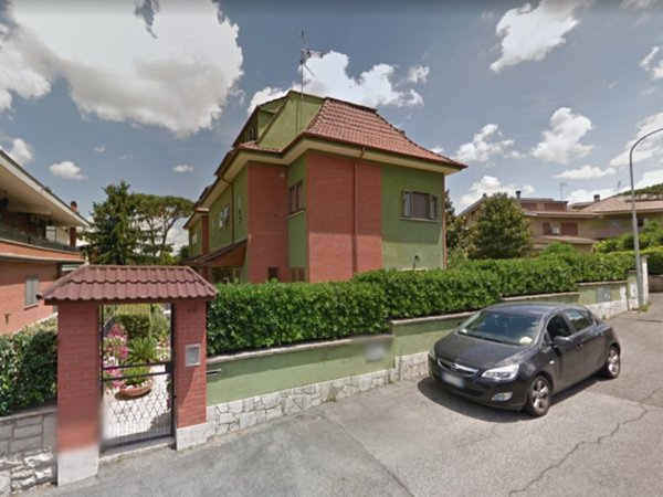 casa indipendente in vendita a Roma