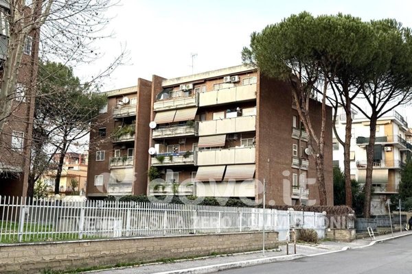 appartamento in vendita a Roma in zona San Basilio