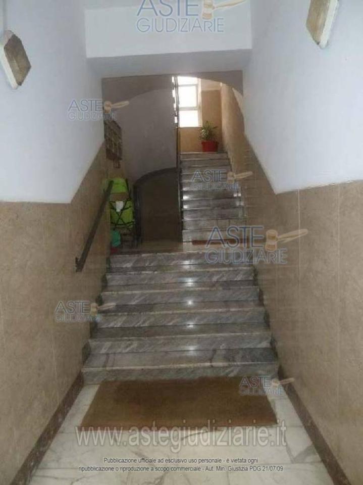 appartamento in vendita a Roma in zona Tuscolano