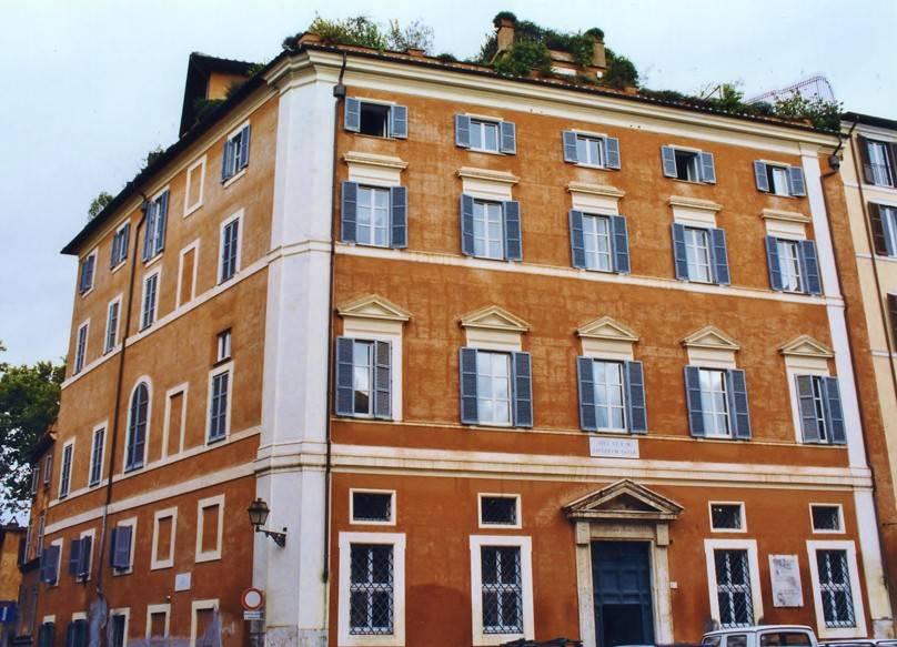 appartamento in vendita a Roma in zona Parione/Sant'Eustachio