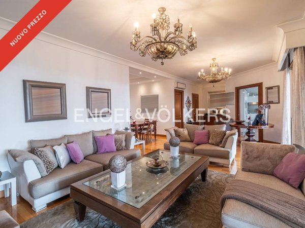 appartamento in vendita a Roma in zona EUR