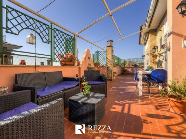 appartamento in vendita a Roma