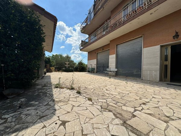 pentavano in vendita a Roma in zona Lunghezza