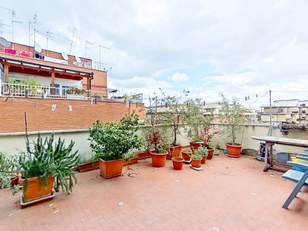appartamento in vendita a Roma in zona Torrevecchia