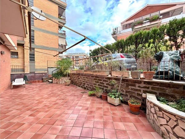 appartamento in vendita a Roma in zona Portuense